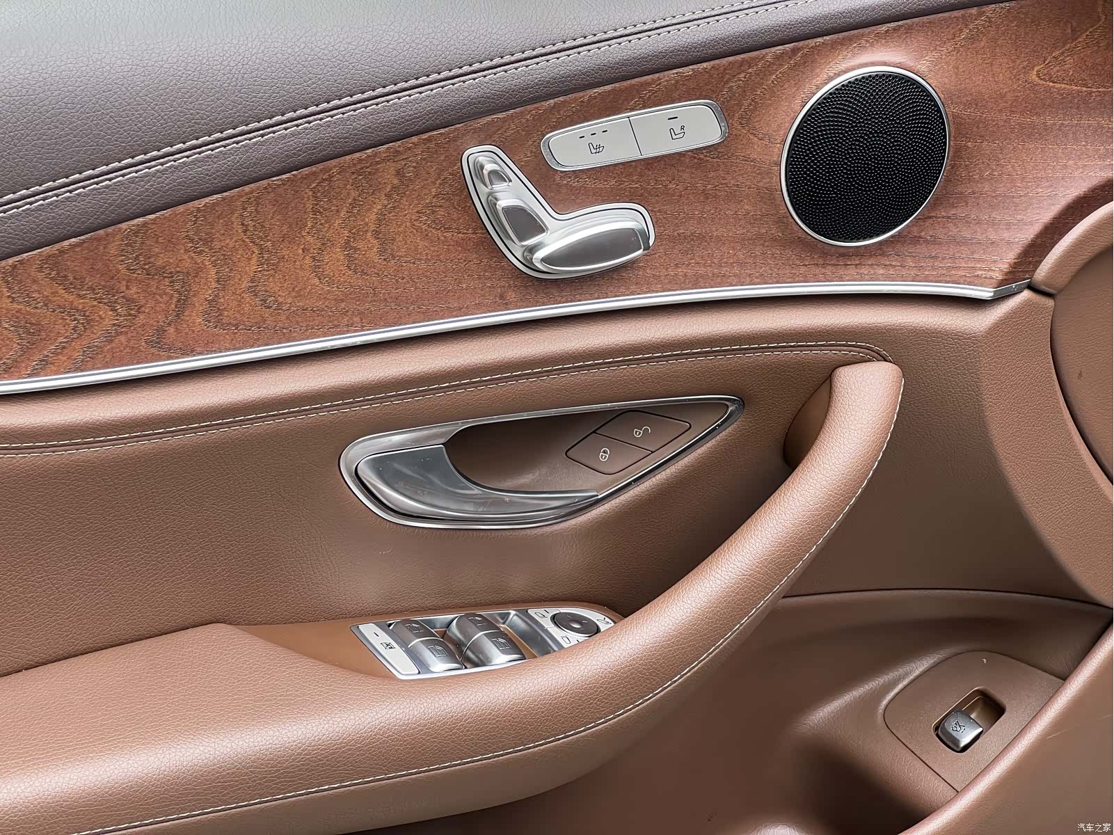 Mercedes-Benz E-Class, 2022 11