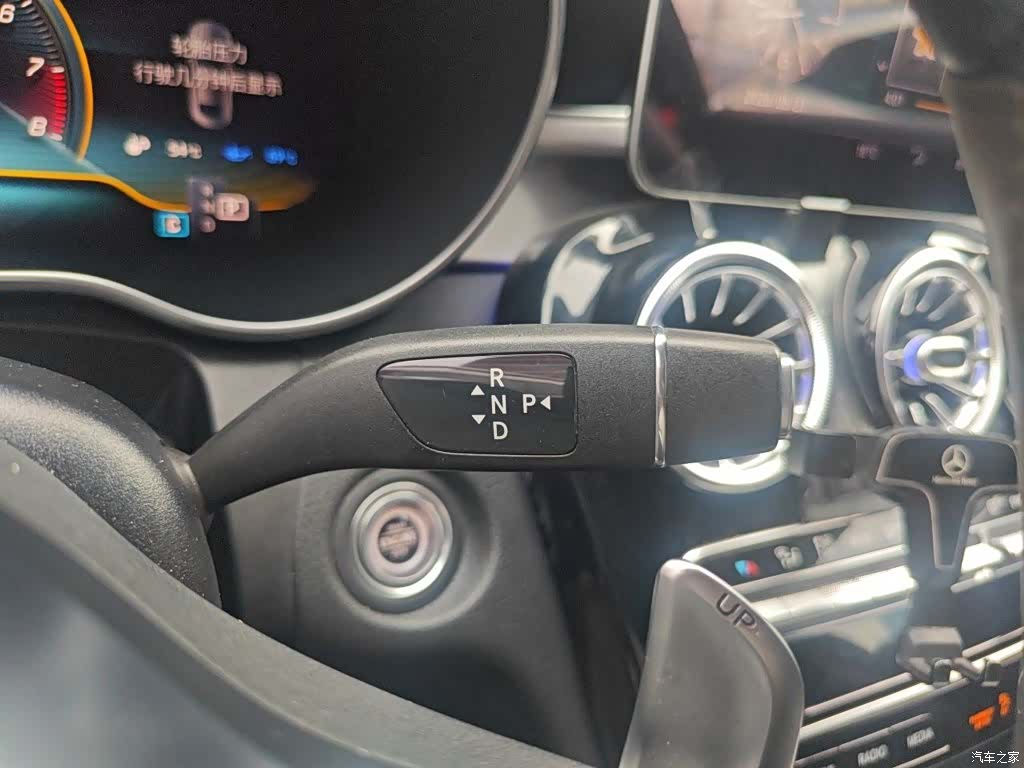 Mercedes-Benz C-Class, 2019 15