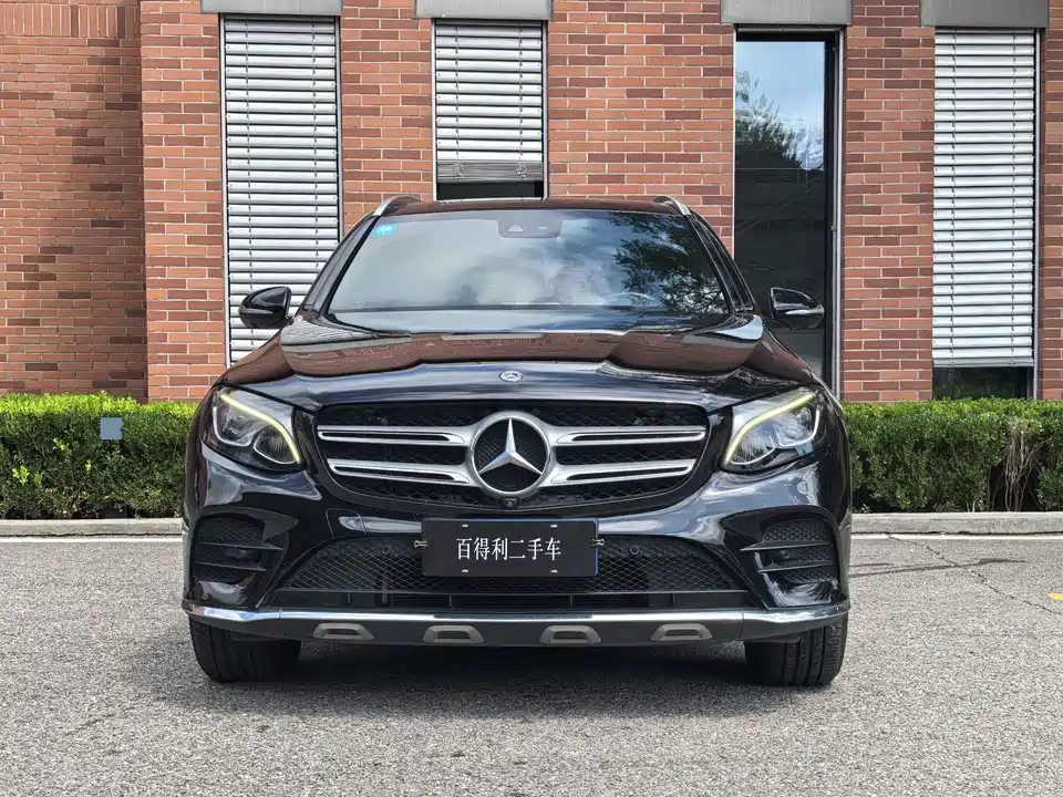 Mercedes-Benz GLC Mercedes-Benz GLC