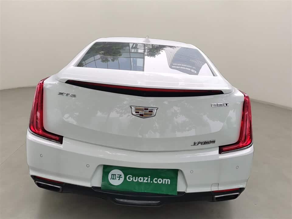 Cadillac XTS