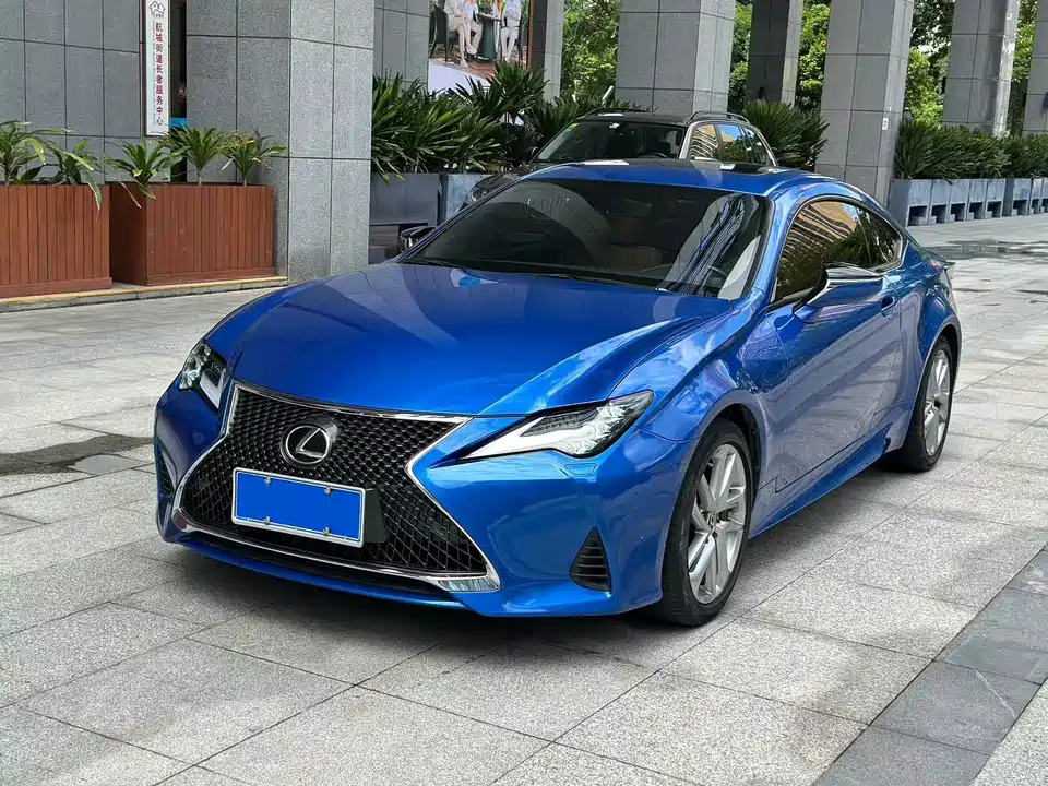 Lexus RC