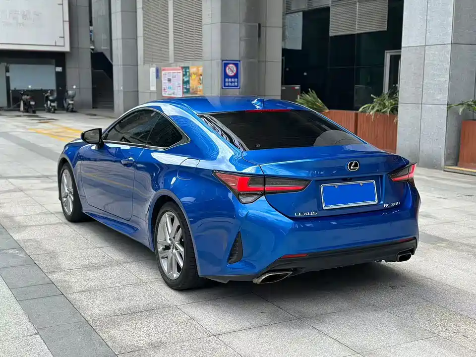 Lexus RC