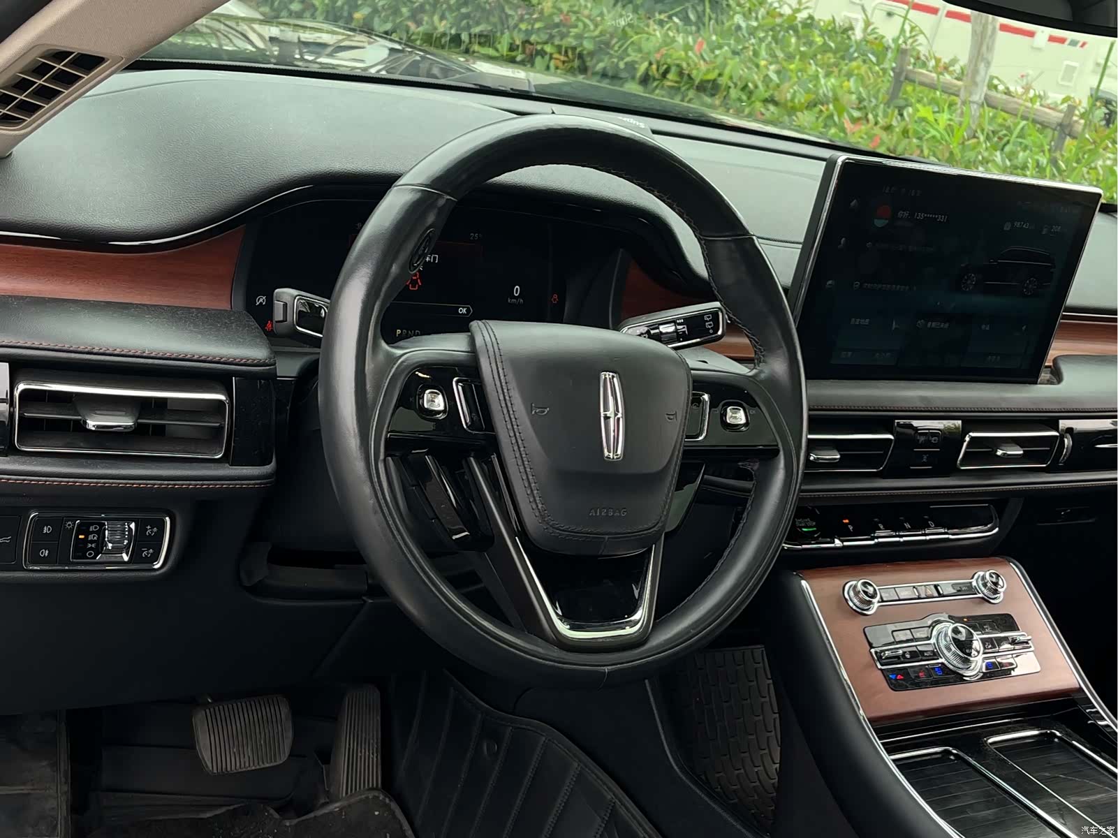 Lincoln Aviator, 2022 11