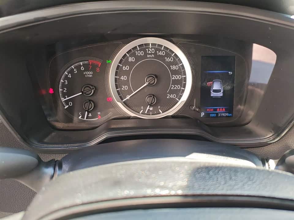 Toyota Corolla Sharp amplifier