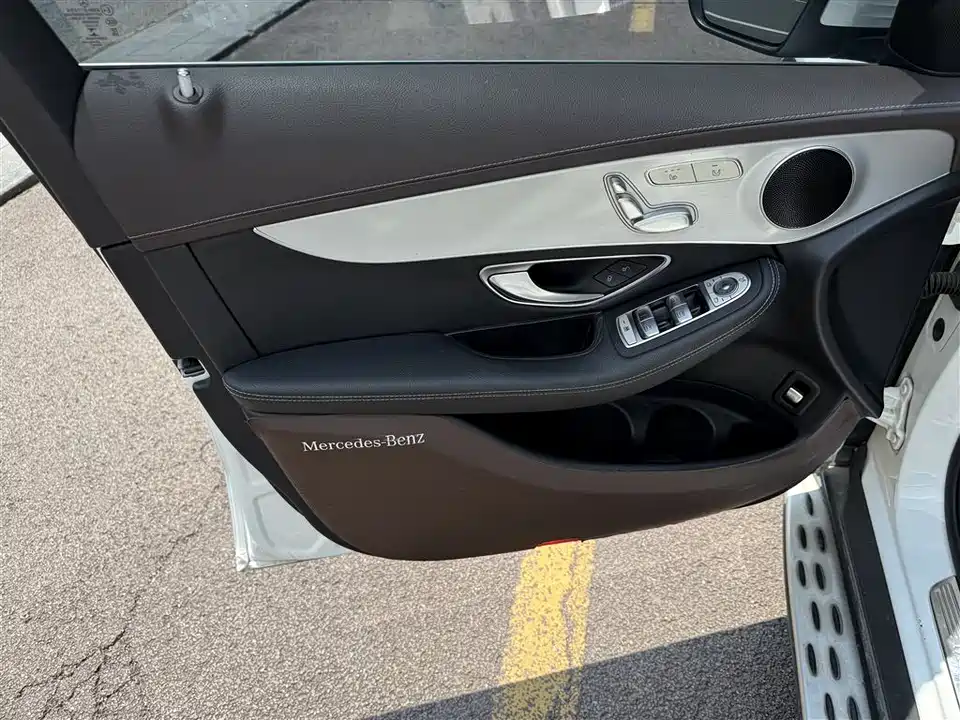 Mercedes-Benz GLC Mercedes-Benz GLC