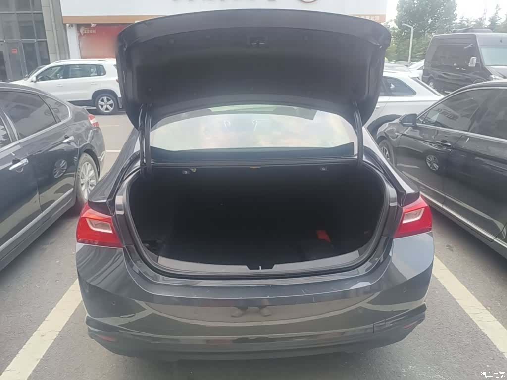 Chevrolet XL, 2016 19
