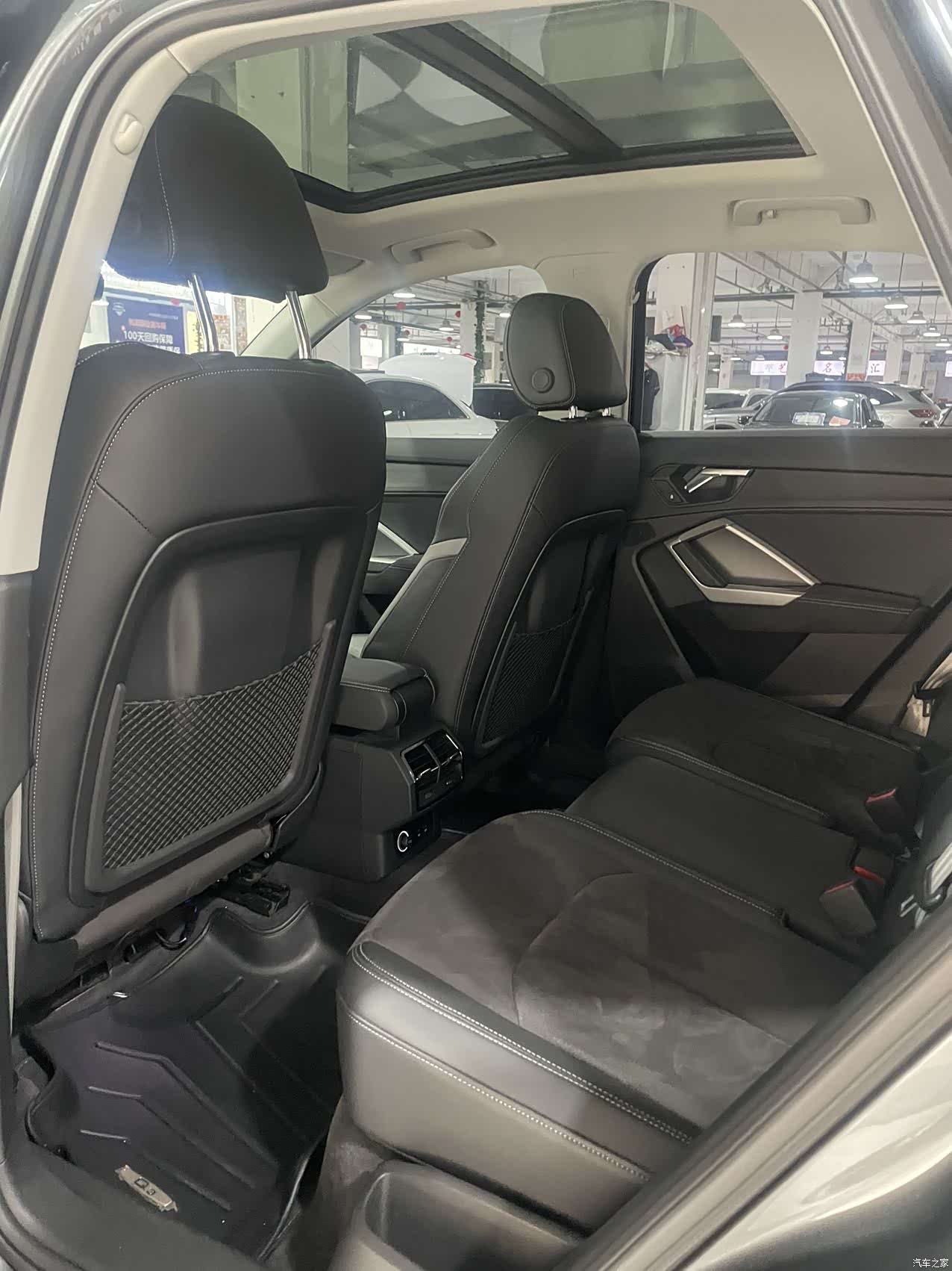 Audi Q3, 2022 все фото