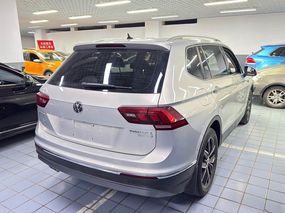 Volkswagen Tiguan L