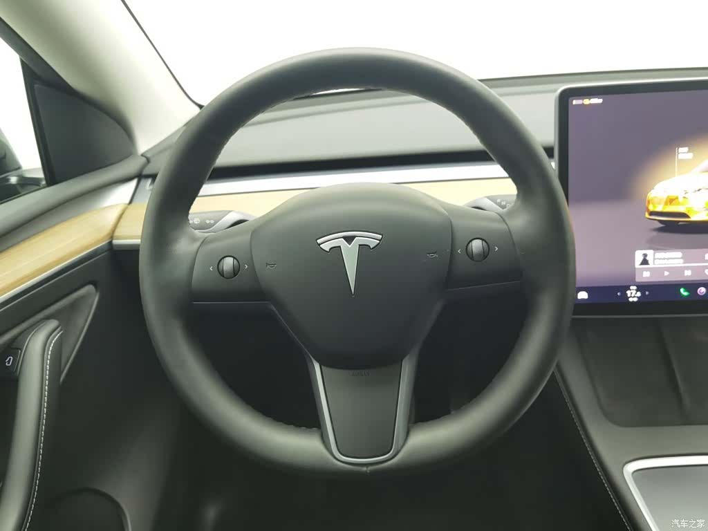 Tesla Model Y, 2022 11