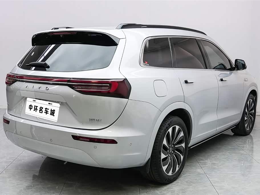 AITO Ask the world M7