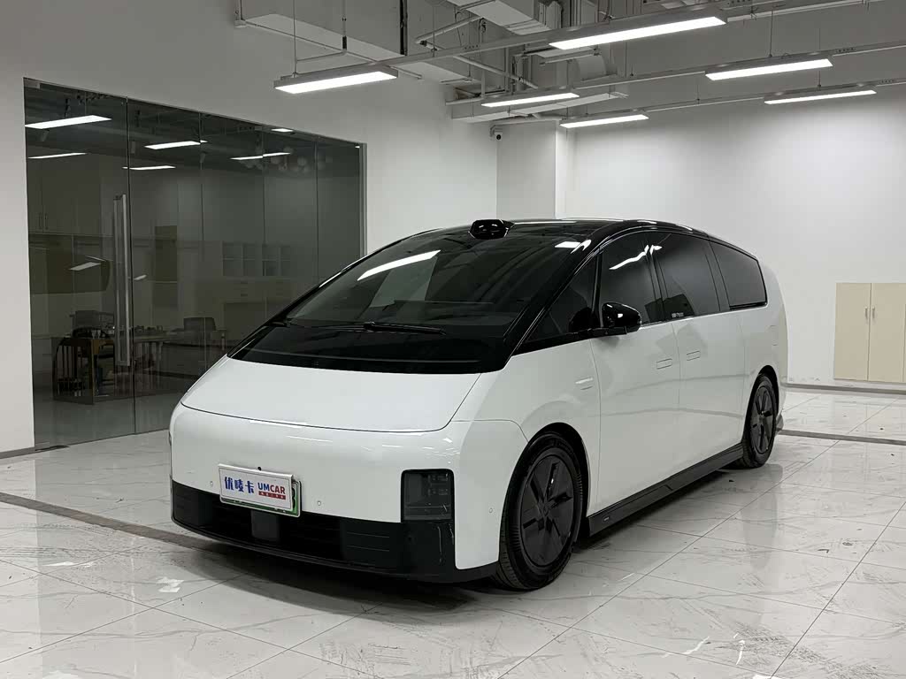 Li Auto MEGA