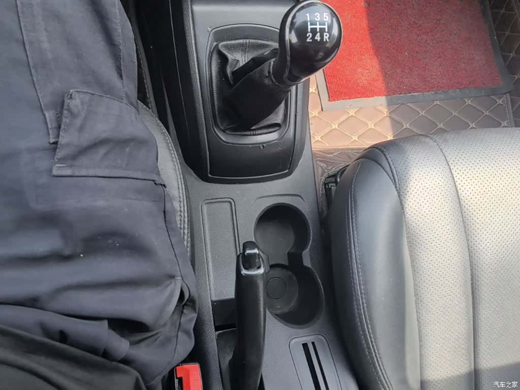 Wuling 310, 2017 14