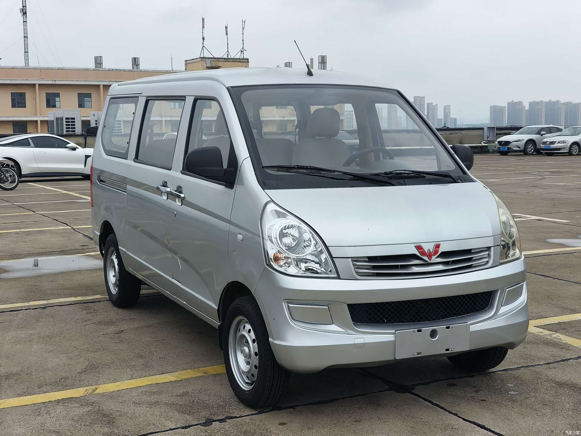 Wuling S, 2022 2