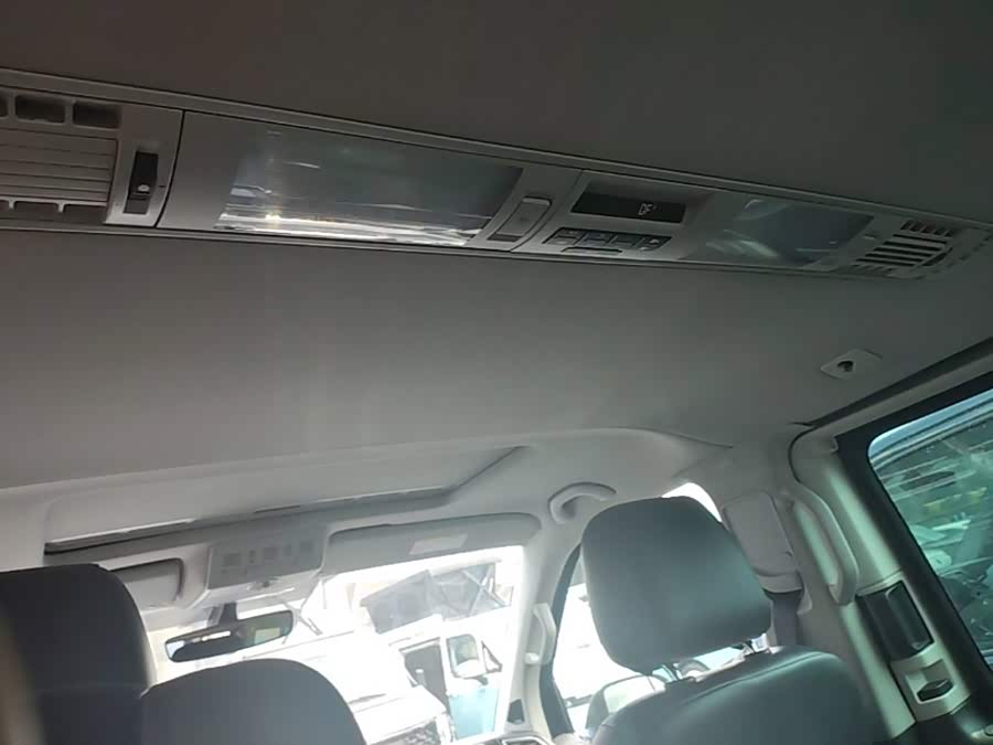 Volkswagen Multivan 2018, фото 18