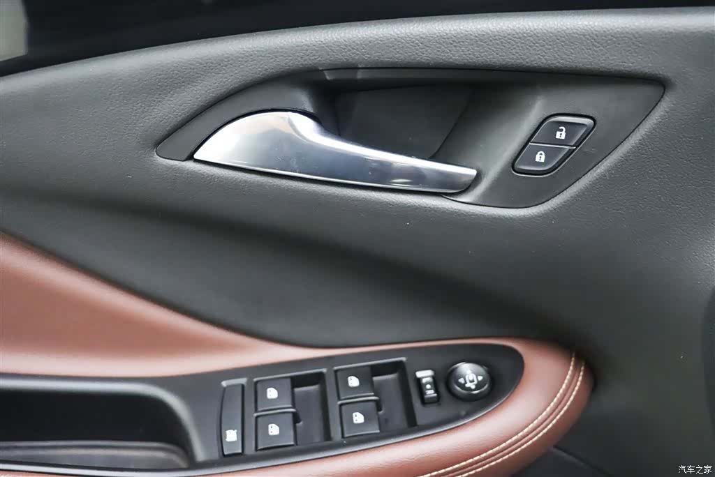 Buick Envision Plus, 2018 11