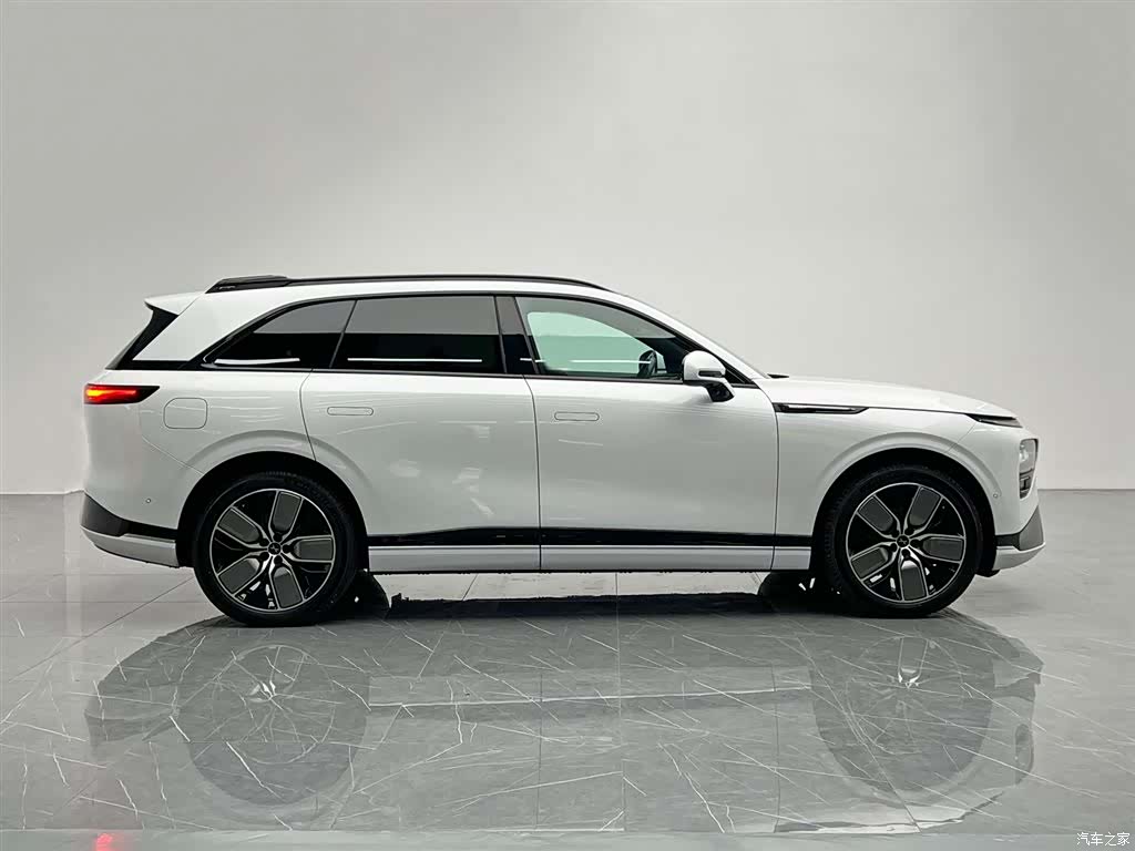 Xpeng G9, 2023 7