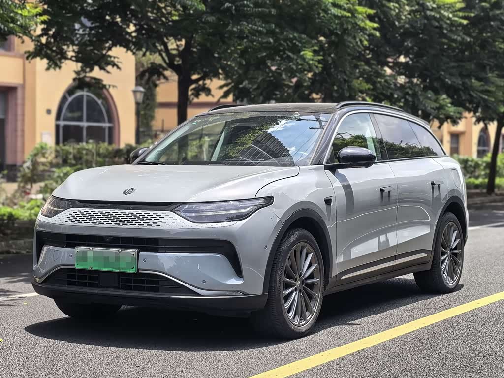 Leapmotor C11