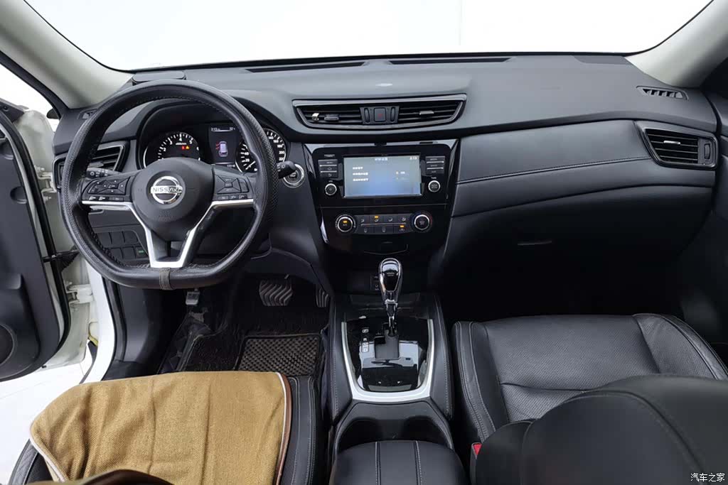 Nissan X-Trail, 2017 12