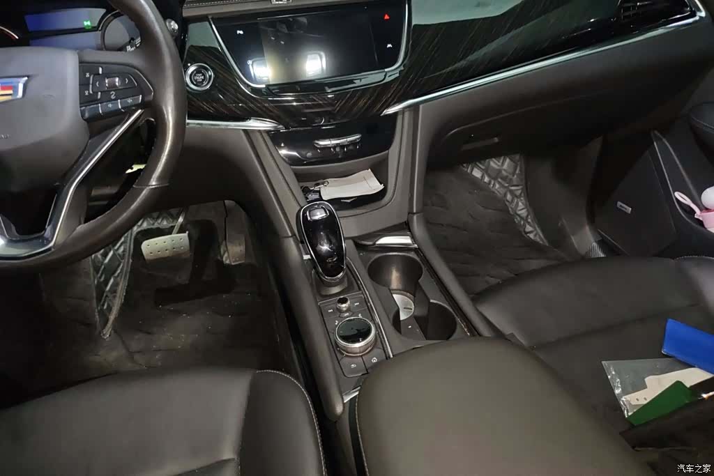 Cadillac XT6, 2021 16