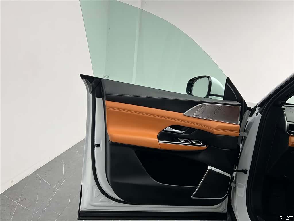 Xpeng G9, 2023 12