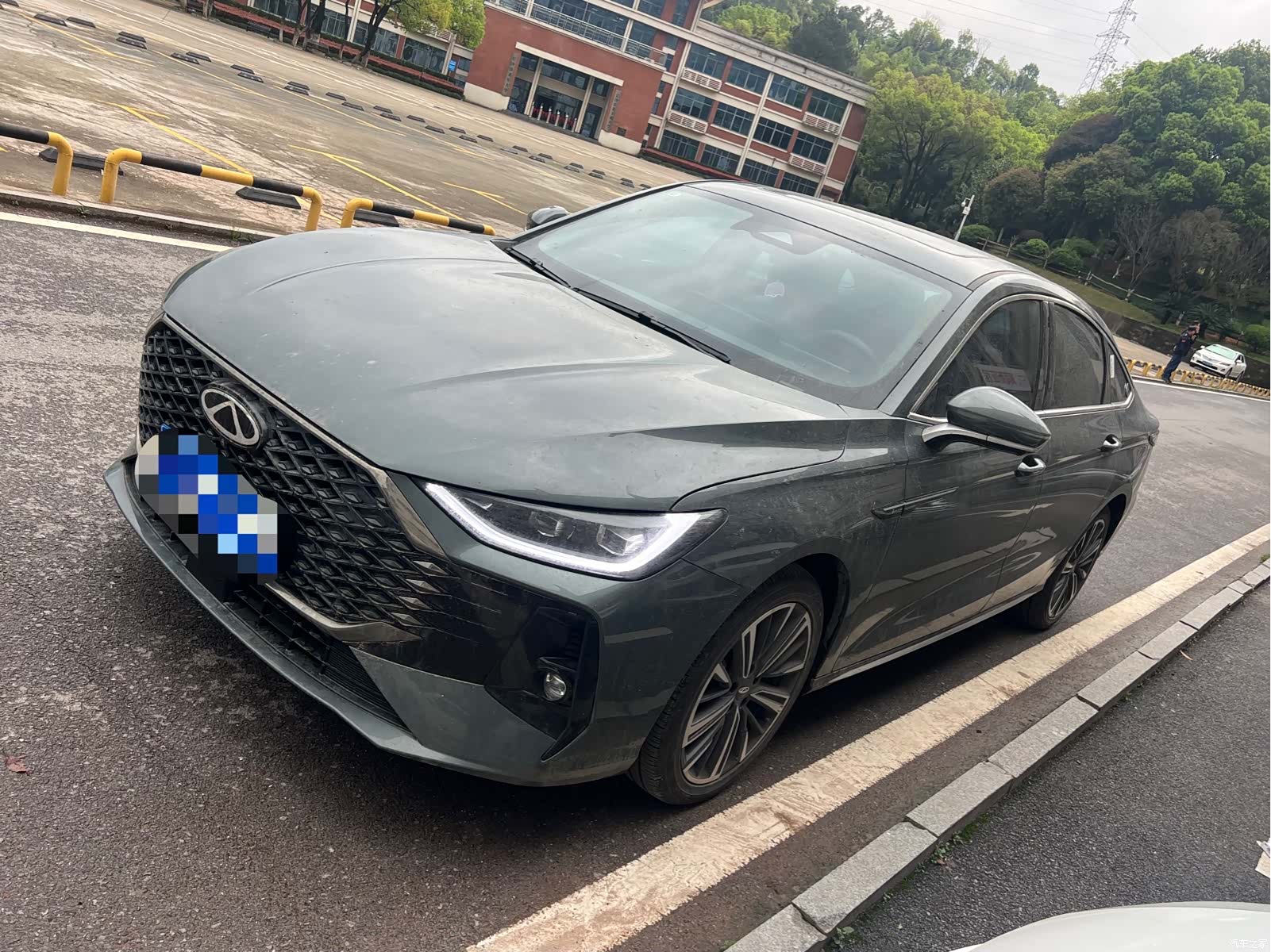 Chery Arrizo 8