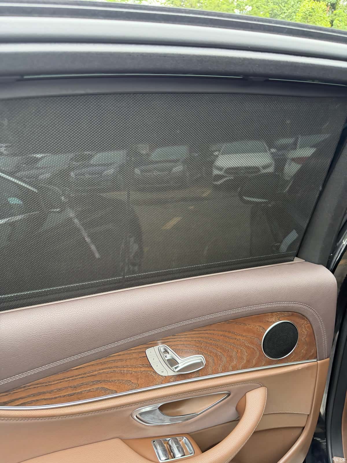 Mercedes-Benz E-Class, 2019 14