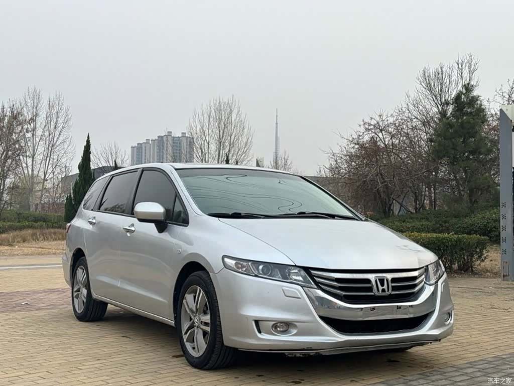 Honda Odyssey, 2011 3