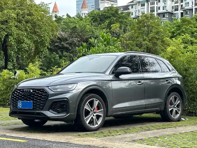 Audi Q5L 2023 — купить из Китая под заказ