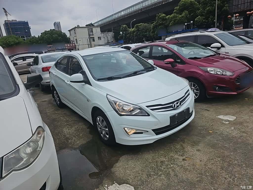 Hyundai GLS, 2016 4
