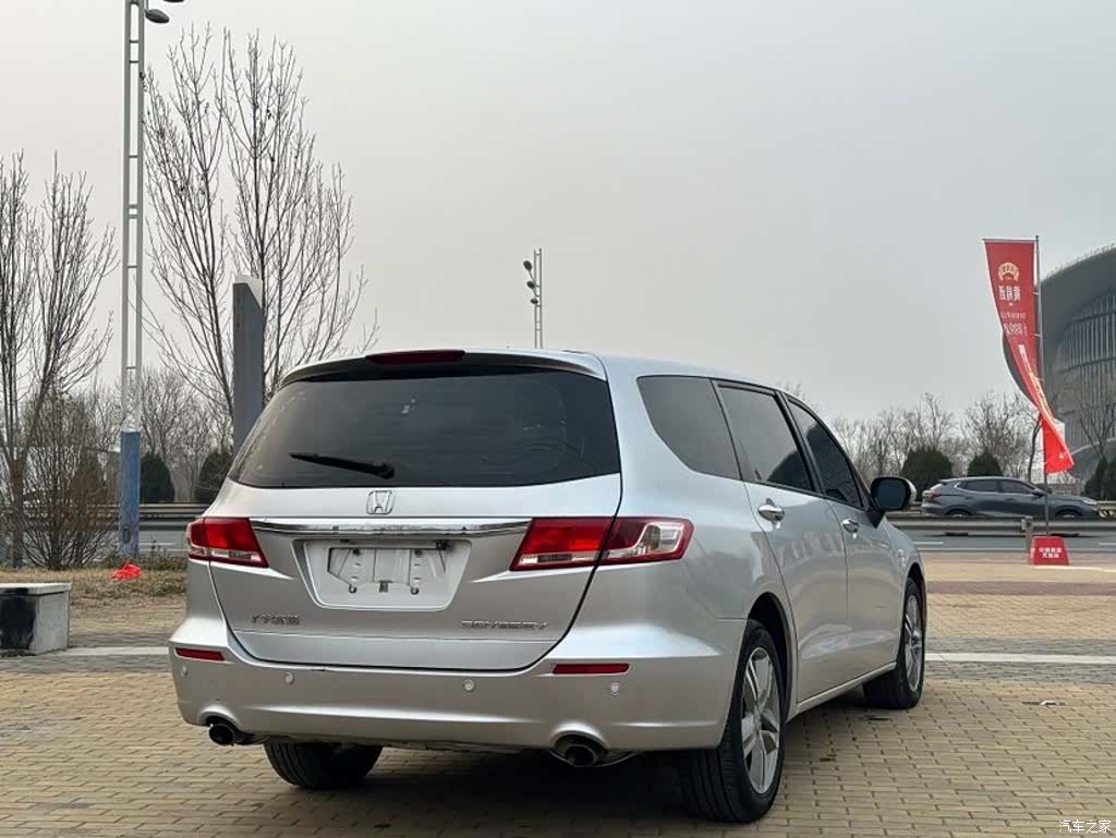 Honda Odyssey, 2011 4