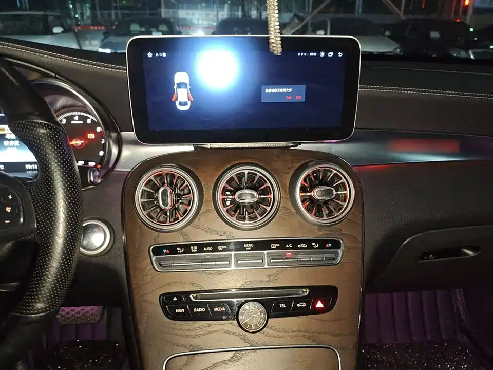 Mercedes-Benz GLC Mercedes-Benz GLC