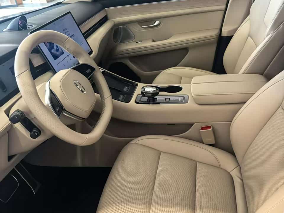 AITO Ask the world M5