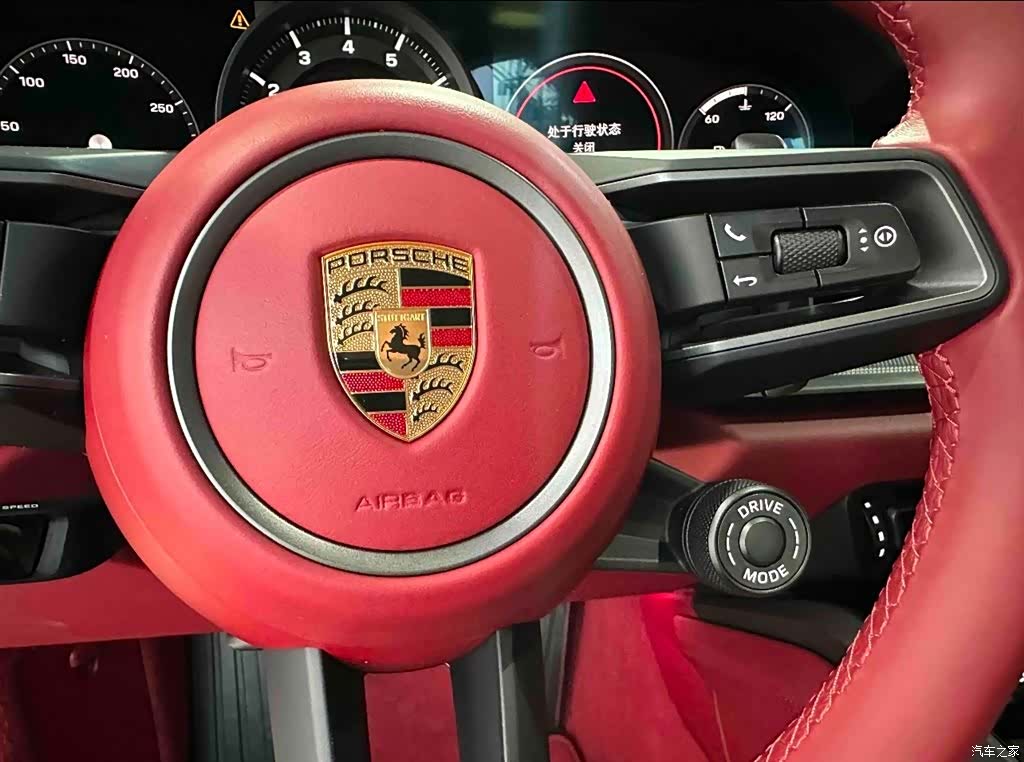 Porsche 911, 2023 8