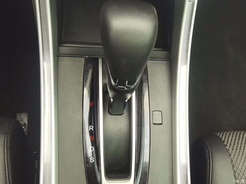 Honda Jade, 2018 13