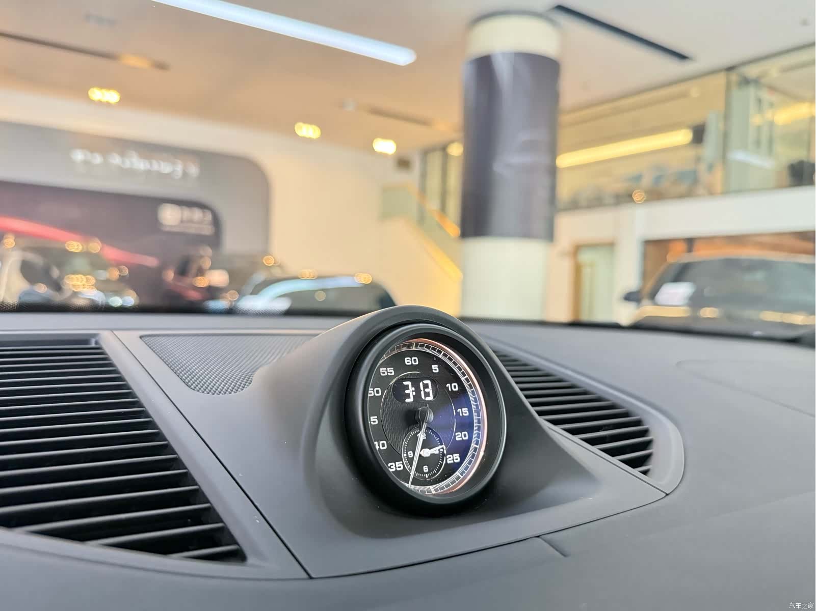 Porsche Macan, 2023 16