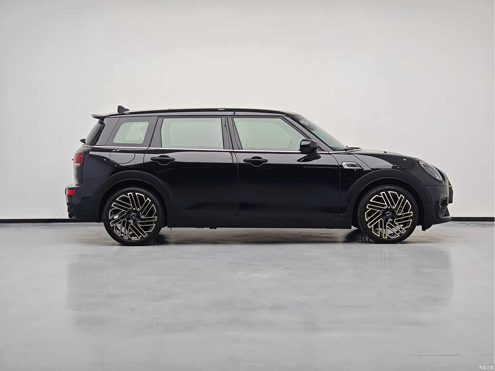 Mini Clubman, 2023 9