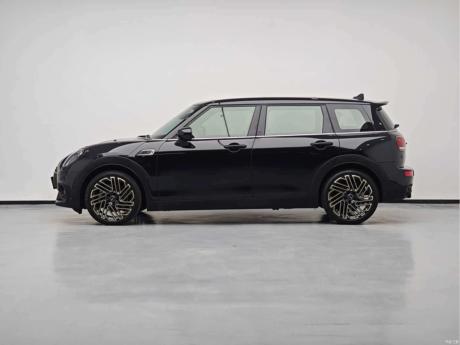 Mini Clubman, 2023 8