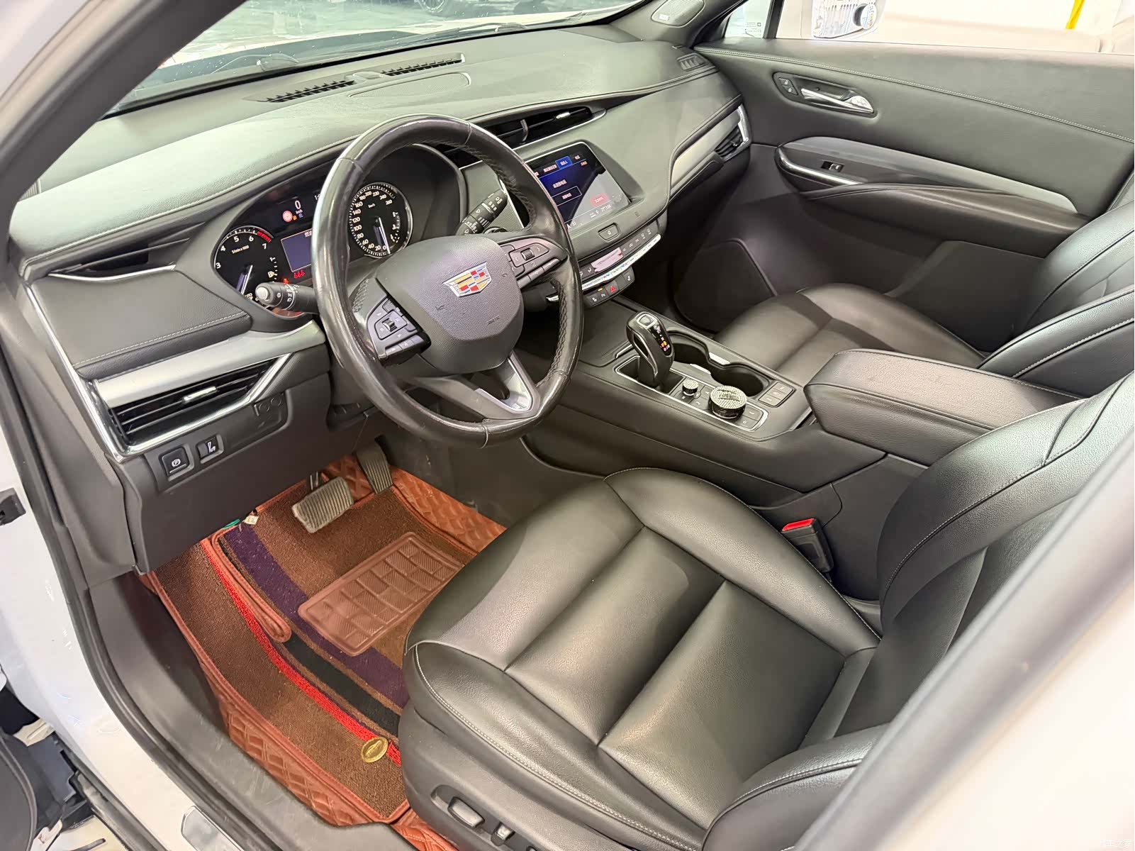 Cadillac XT4, 2019 все фото