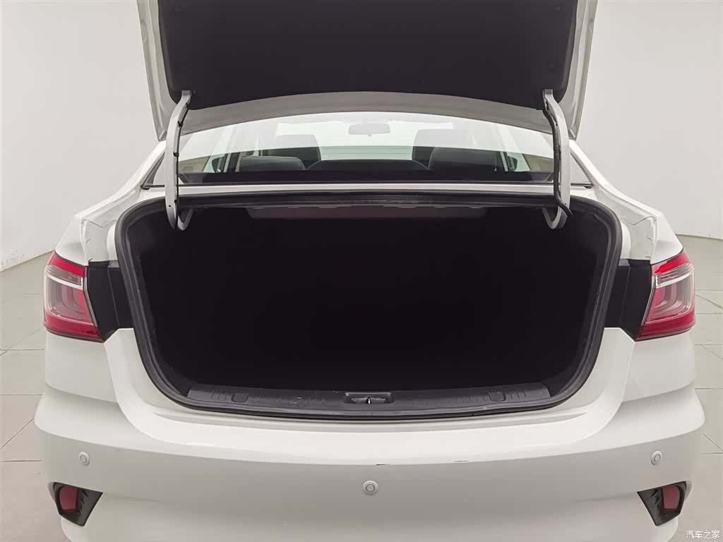 Changan Eado, 2018 16