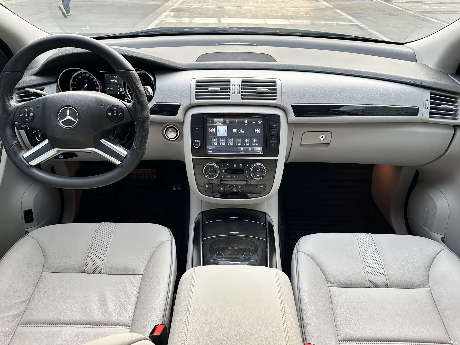 Mercedes-Benz R-Class, 2018 6