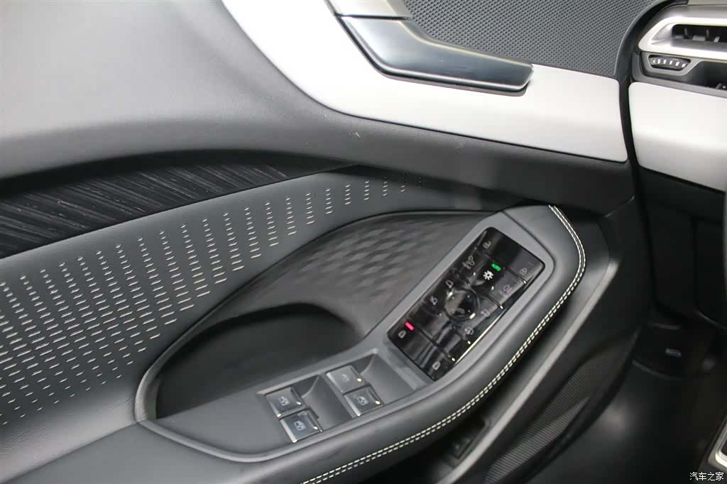 Audi A5, 1900 11