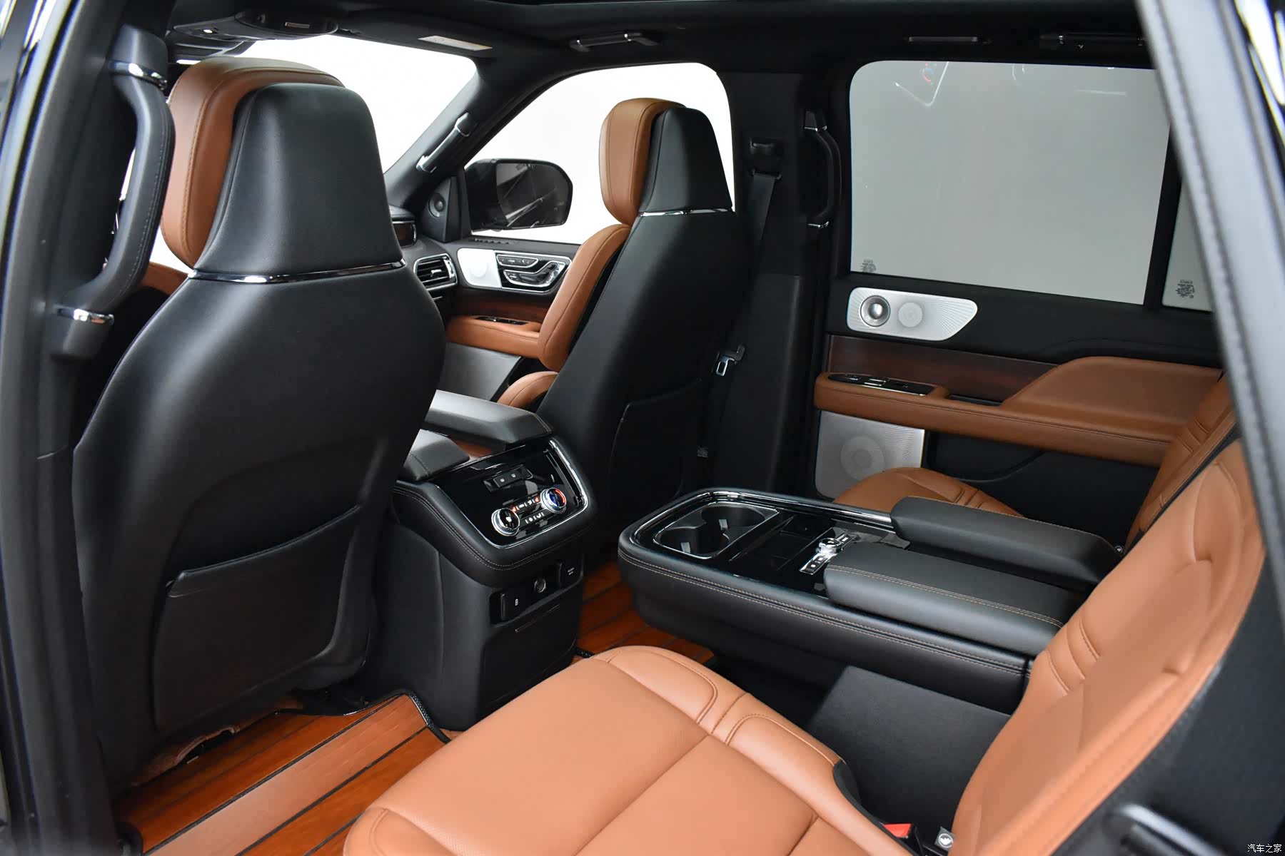 Lincoln Navigator, 2020 15