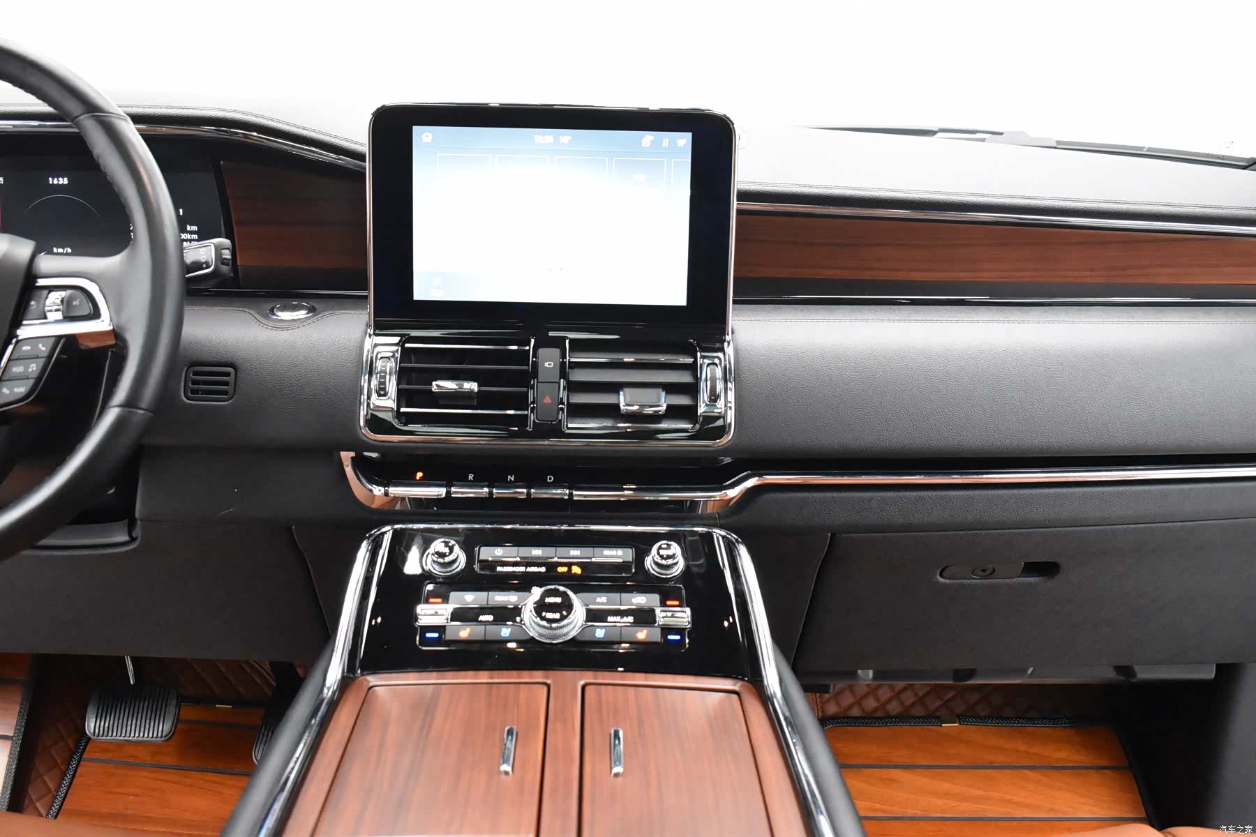 Lincoln Navigator, 2020 8