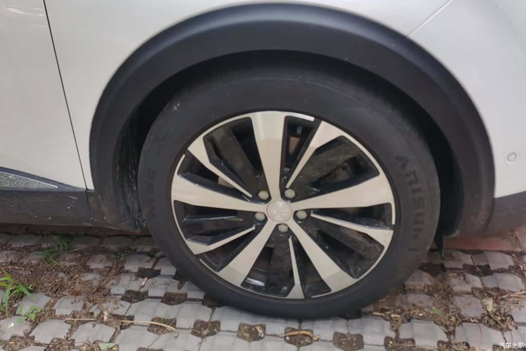 Peugeot 5008, 2018 6