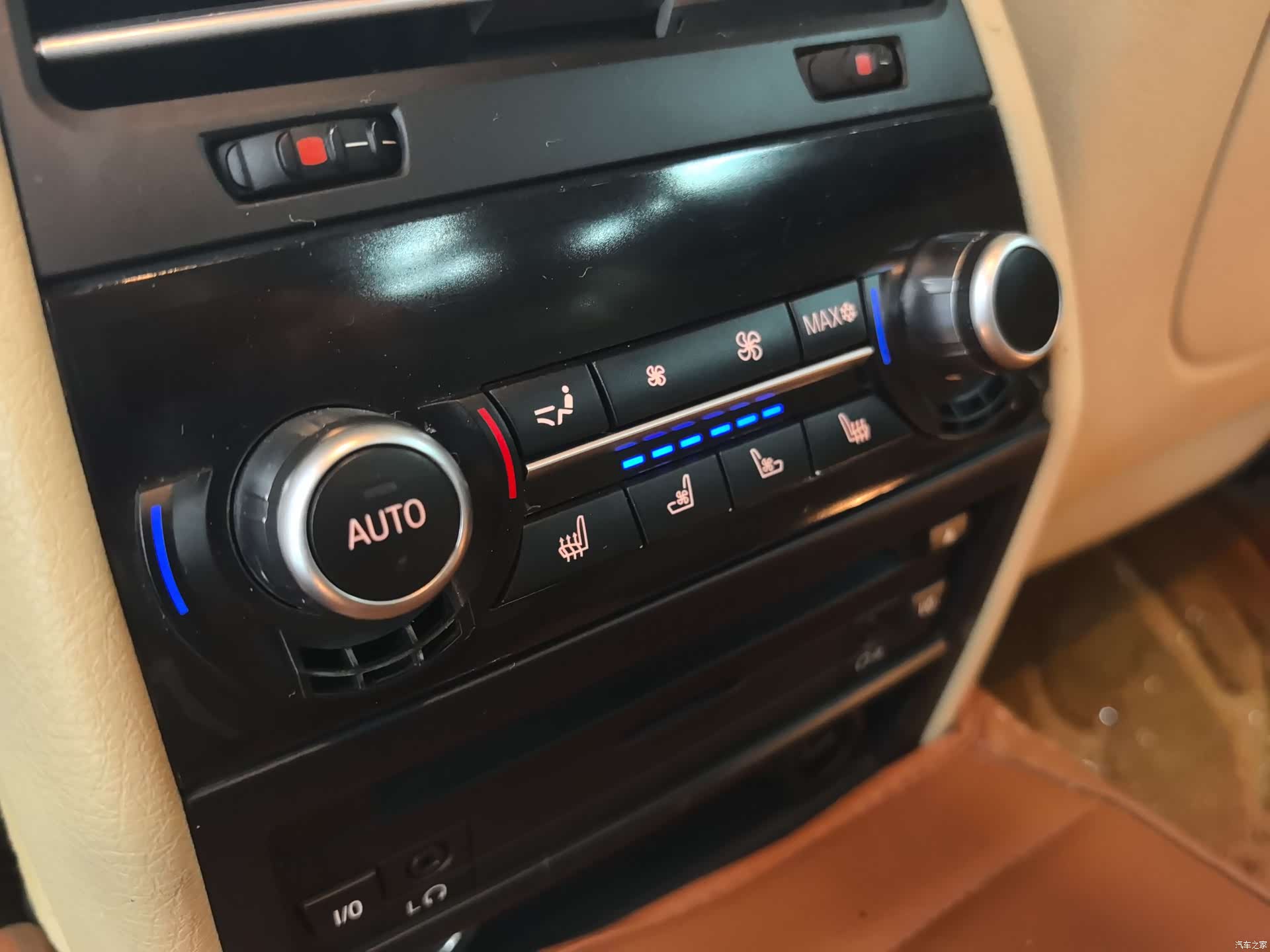 BMW 7 Series, 2010 13