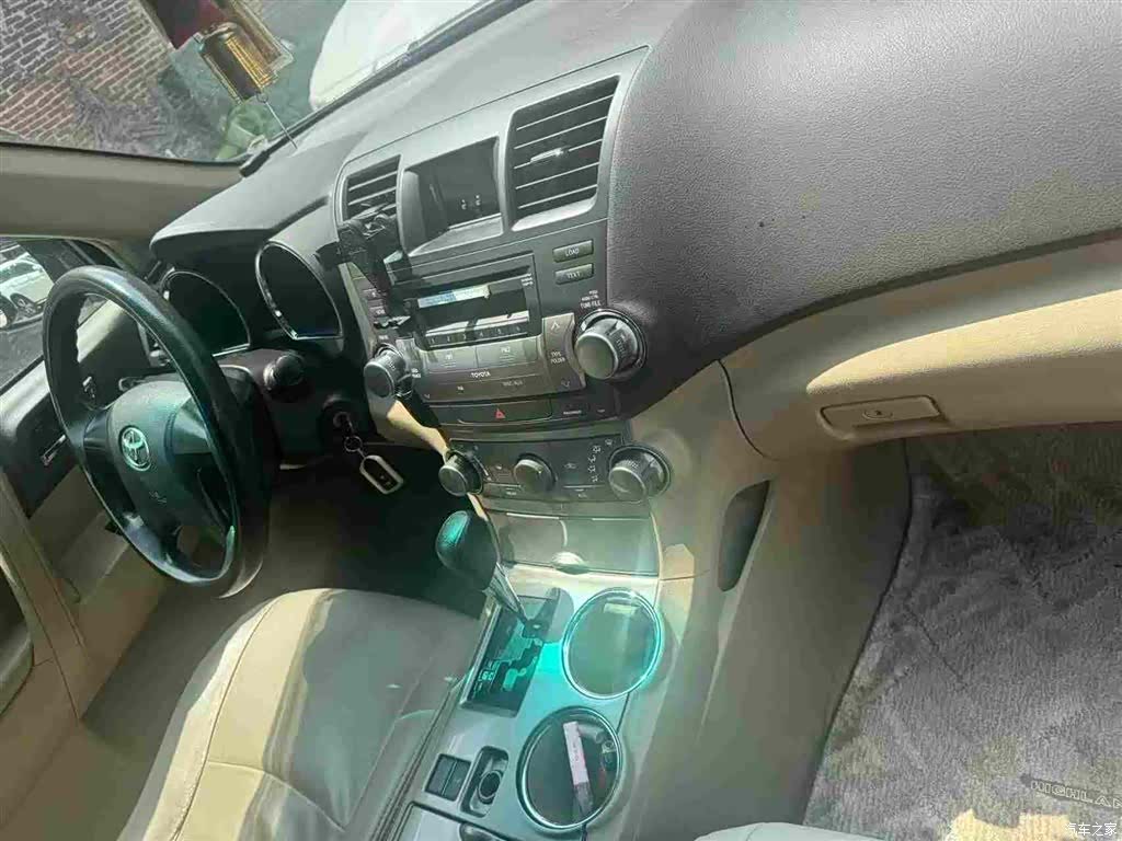 Toyota Highlander, 2012 3