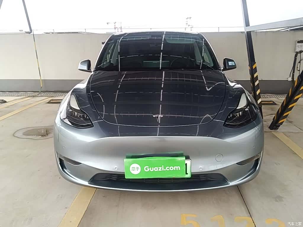 Tesla Model Y, 2021 3