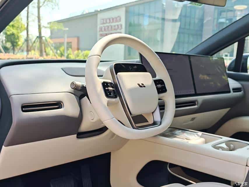 Li Auto i6, 2025 3