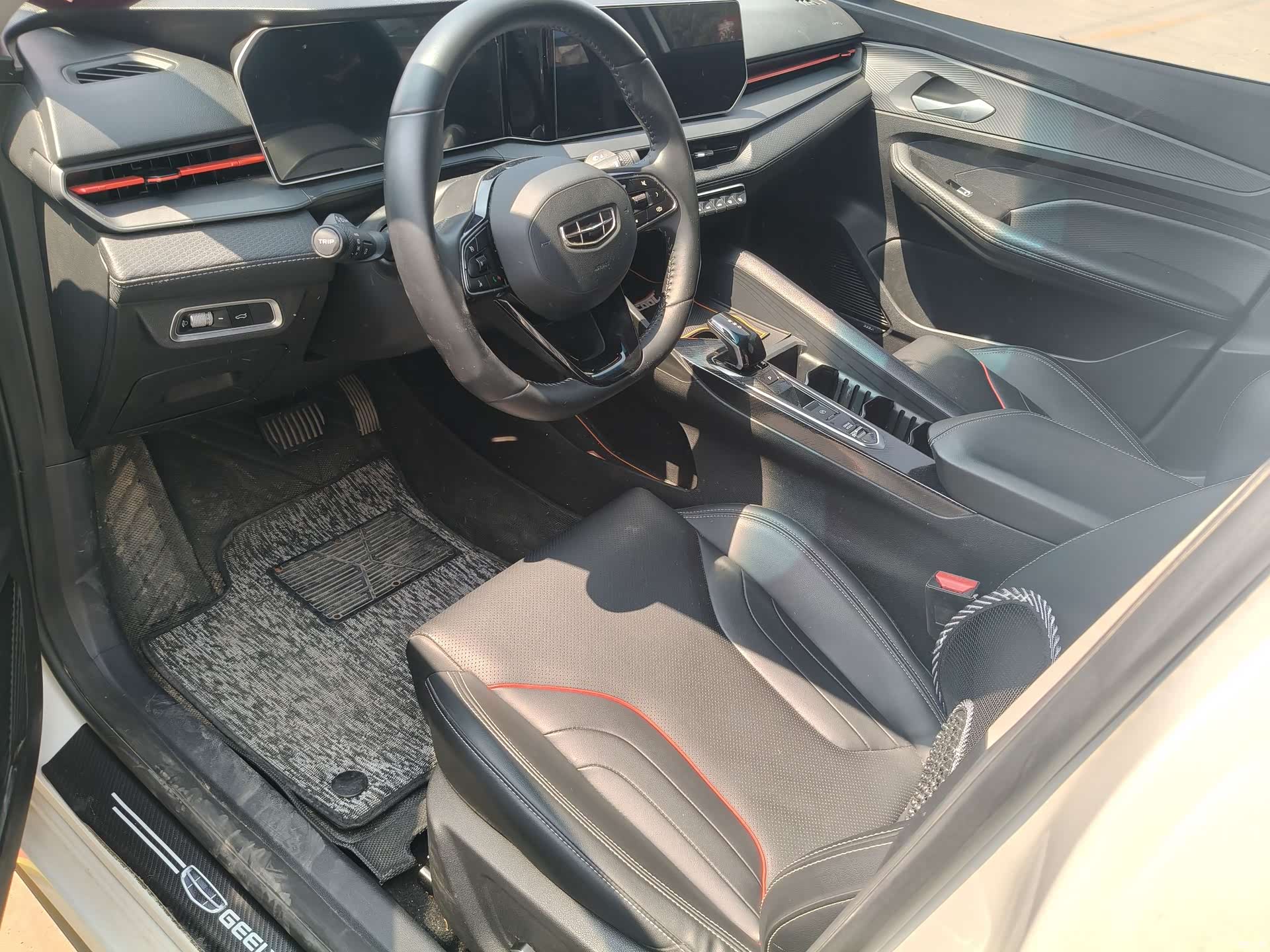 Geely Binray, 2023 7