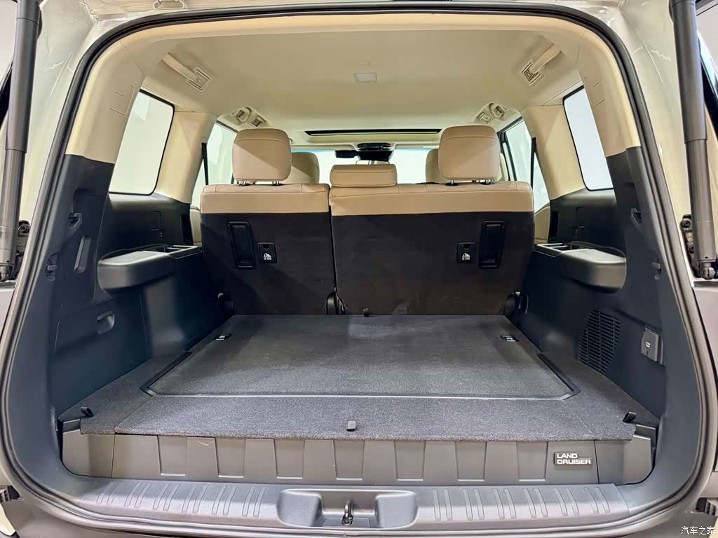 Toyota Prado, 2024 27